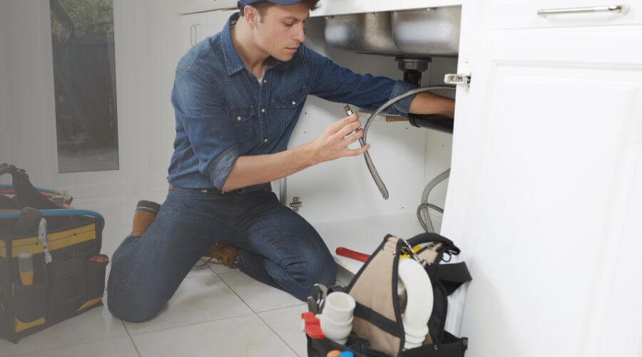 Expert burst pipe repair services in Ottawa, KS